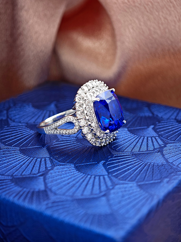 Lab-Grown Kashmir Blue Sapphire Ring | 10x11mm Cushion Cut | Lab-Grown Diamonds | Platinum Luxury