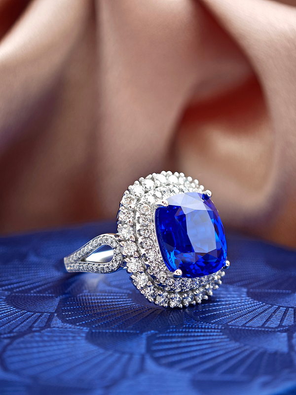Lab-Grown Kashmir Blue Sapphire Ring | 10x11mm Cushion Cut | Lab-Grown Diamonds | Platinum Luxury