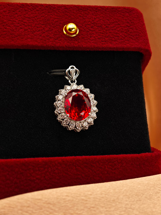 Lab-grown Ruby pendant Necklace 6 carats
