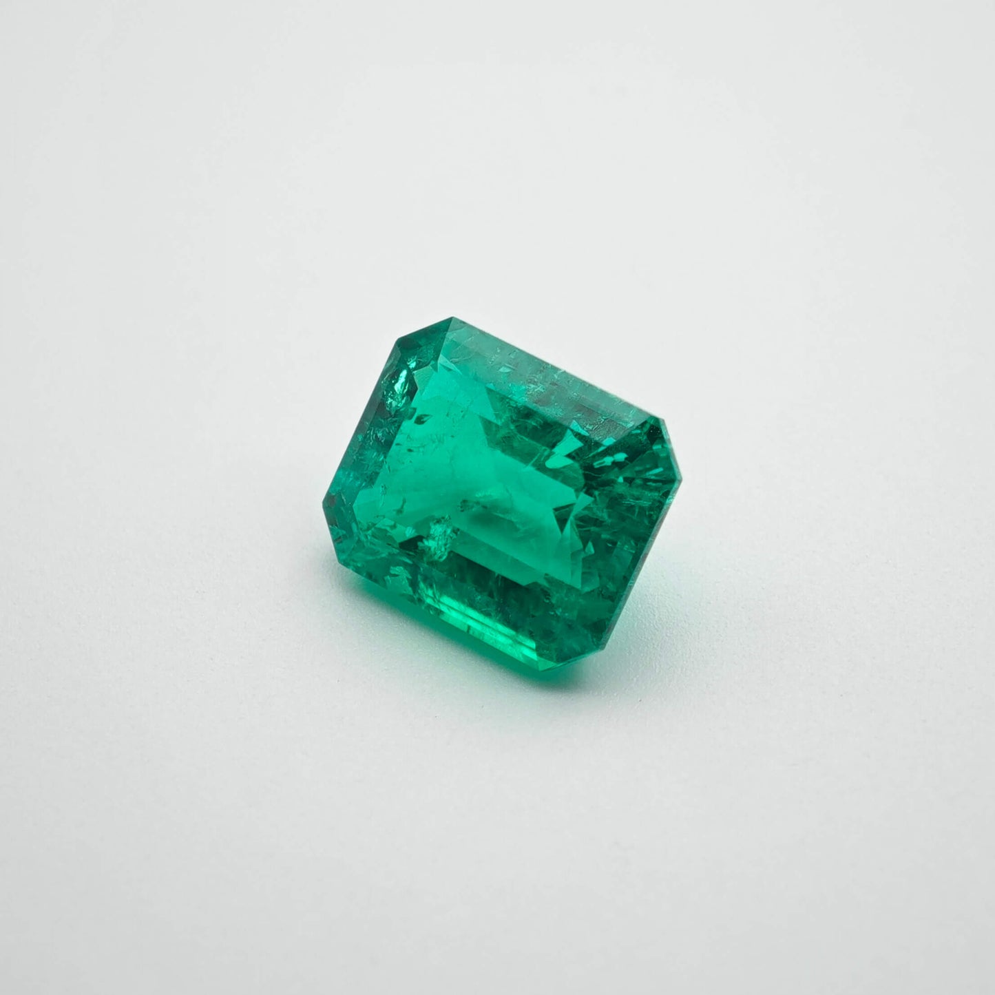 3.7ct Lab-grown Emerald Columbia Green Color Emerald Cut Loose Gemstone