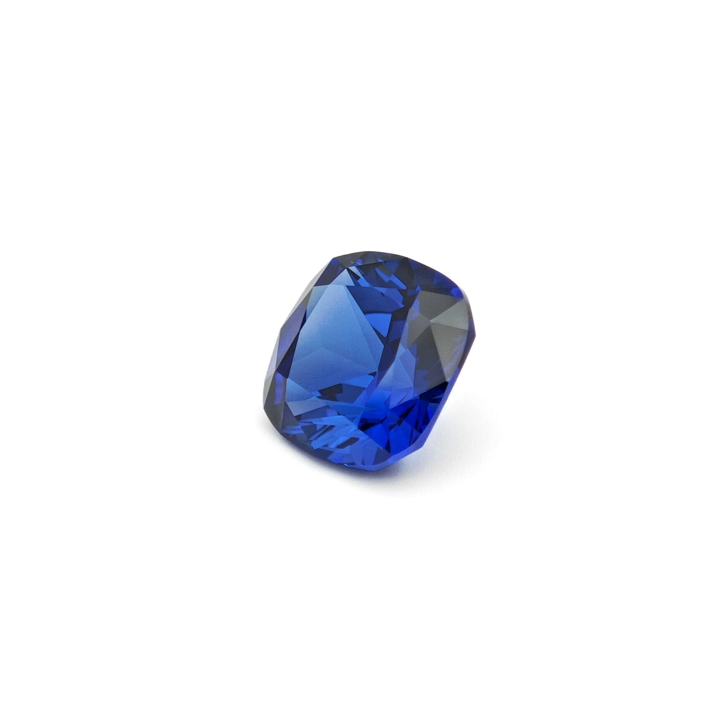 Lab grown Royal Blue Sapphire Cushion cut Loose stone