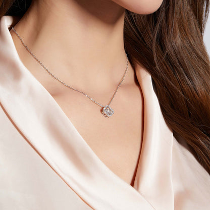 Blooming Grace – Sterling Silver Moissanite Clover Pendant Necklace