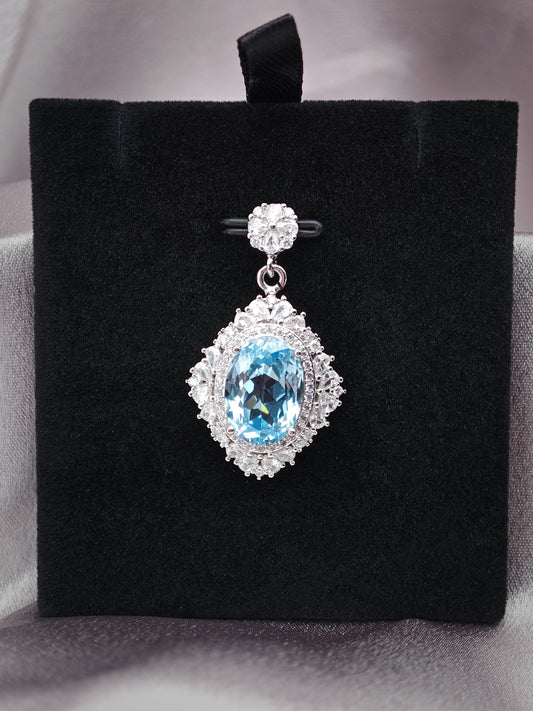 8ct Oval Lab-Grown Aquamarine Center Stone—Customized Pendant Necklace