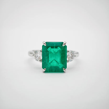 Lab Grown Emerald Ring | 9x11mm 3.7ct Emerald Cut Center Stone | Lab-Grown Diamonds | Platinum Material